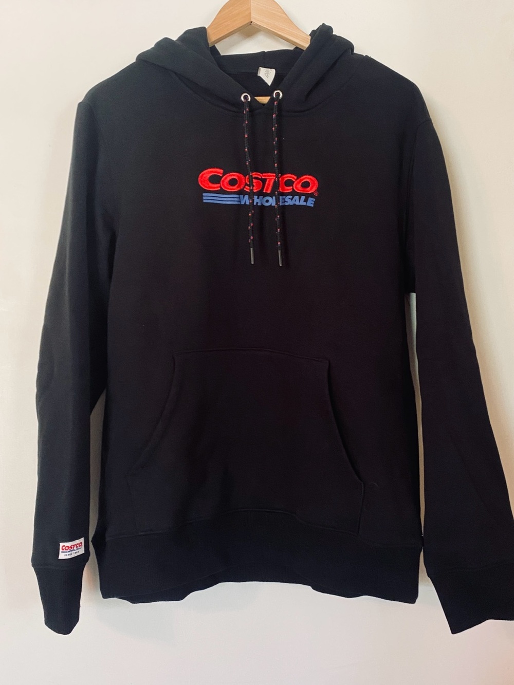 Costco Wholesale Logo Kirkland Hoodie Sweatshirt Black